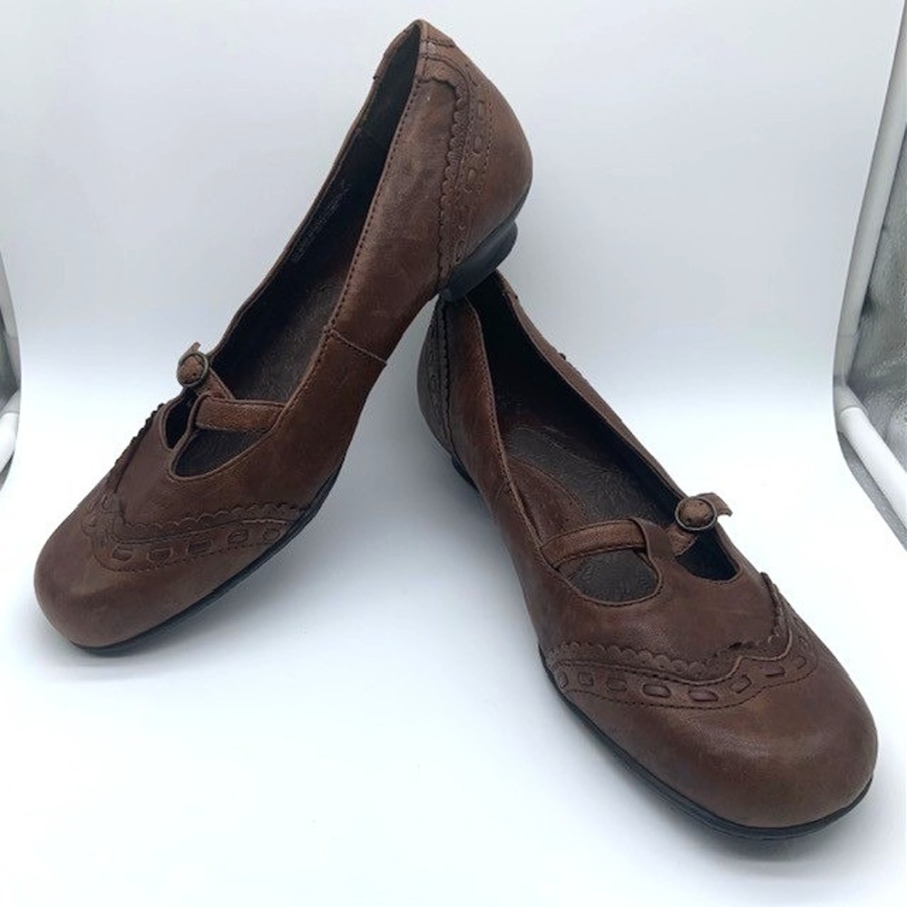 Born Brown Leather Mary Jane Shoes 9 40.5 Brogue Wingtip Oxford Academia Preppy